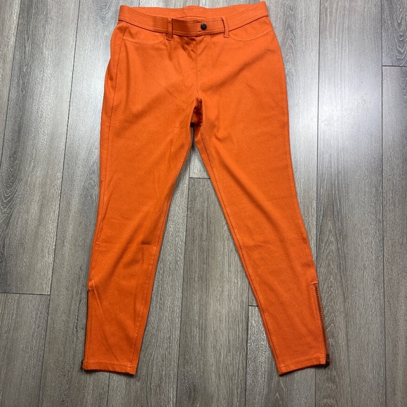 HUE Pants - Orange leggings by Hue